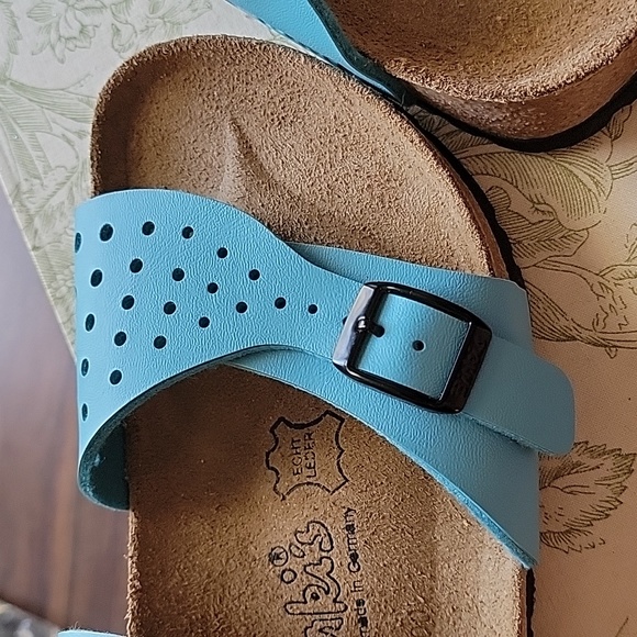 Birki's by Birkinstock aqua blue 2 strap sandles - Picture 5 of 9